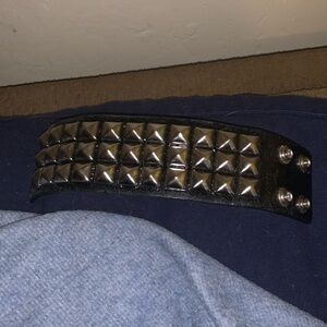 Hot topic Spike Studded Rivet Bracelet Punk Goth Biker Wristband Vintage y2k